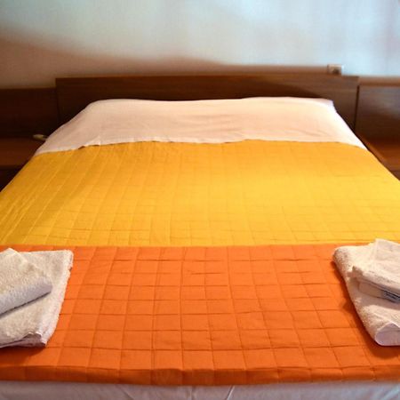 Irides Apartments Megalochori  Dış mekan fotoğraf