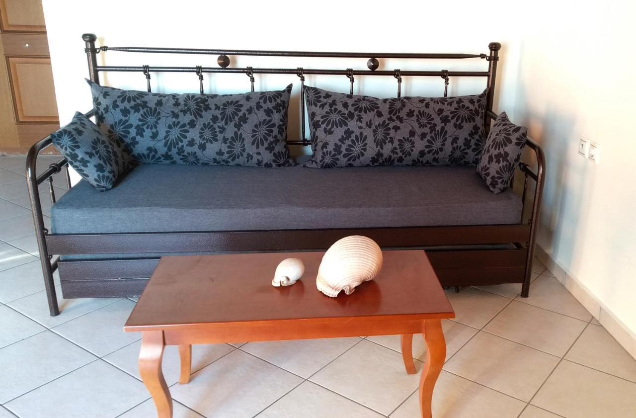 Irides Apartments Megalochori  Dış mekan fotoğraf