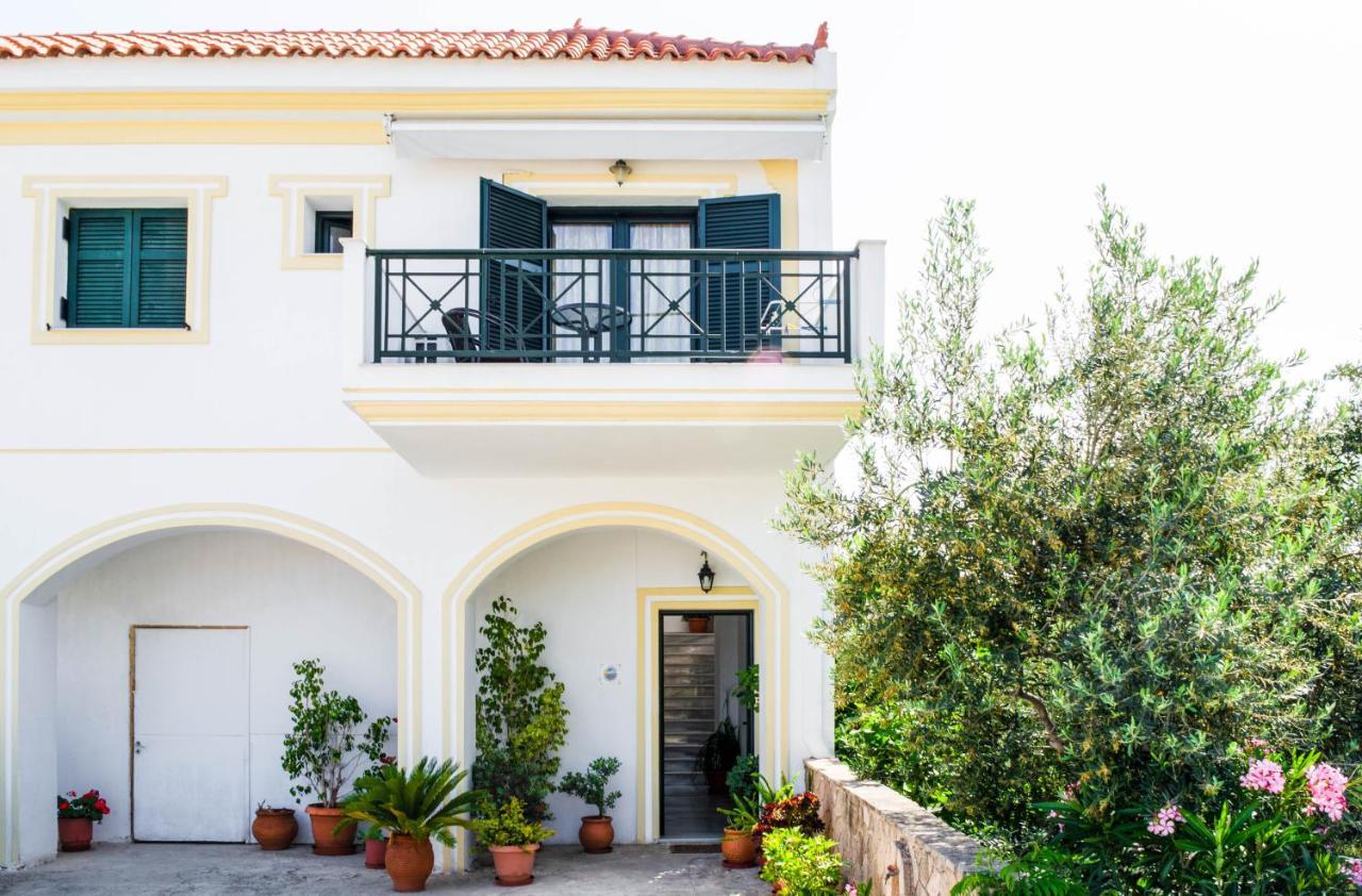 Irides Apartments Megalochori  Dış mekan fotoğraf