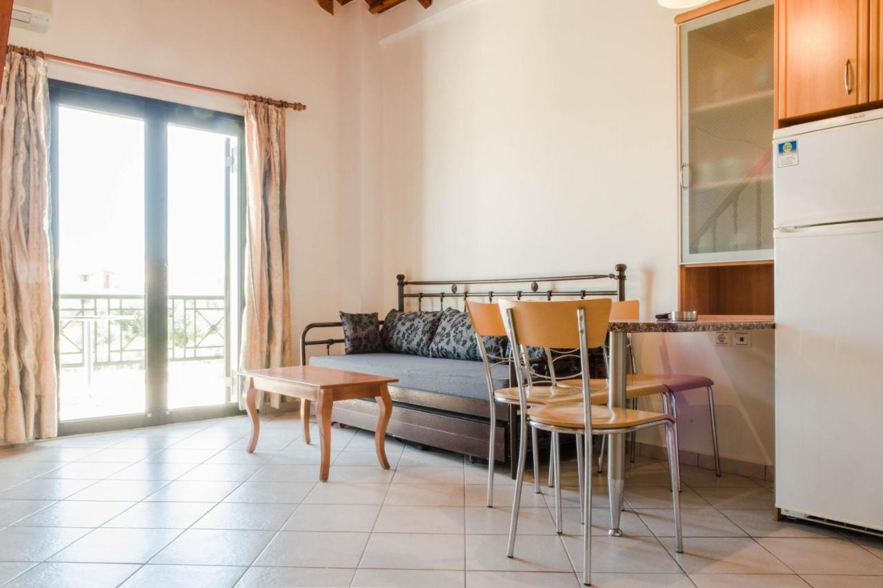 Irides Apartments Megalochori  Dış mekan fotoğraf