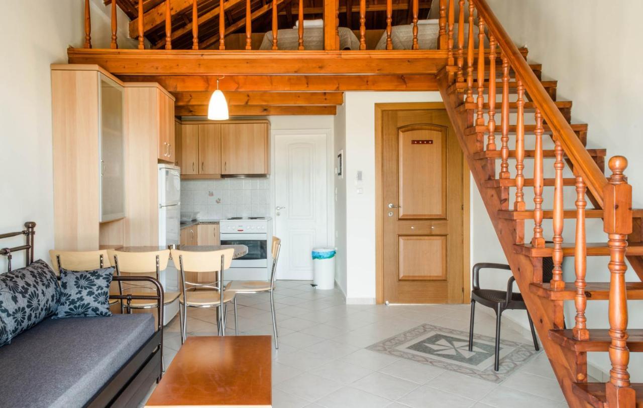Irides Apartments Megalochori  Dış mekan fotoğraf