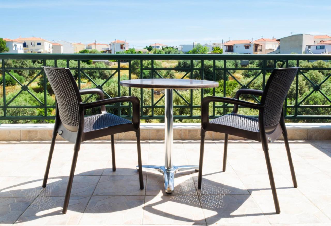 Irides Apartments Megalochori  Dış mekan fotoğraf