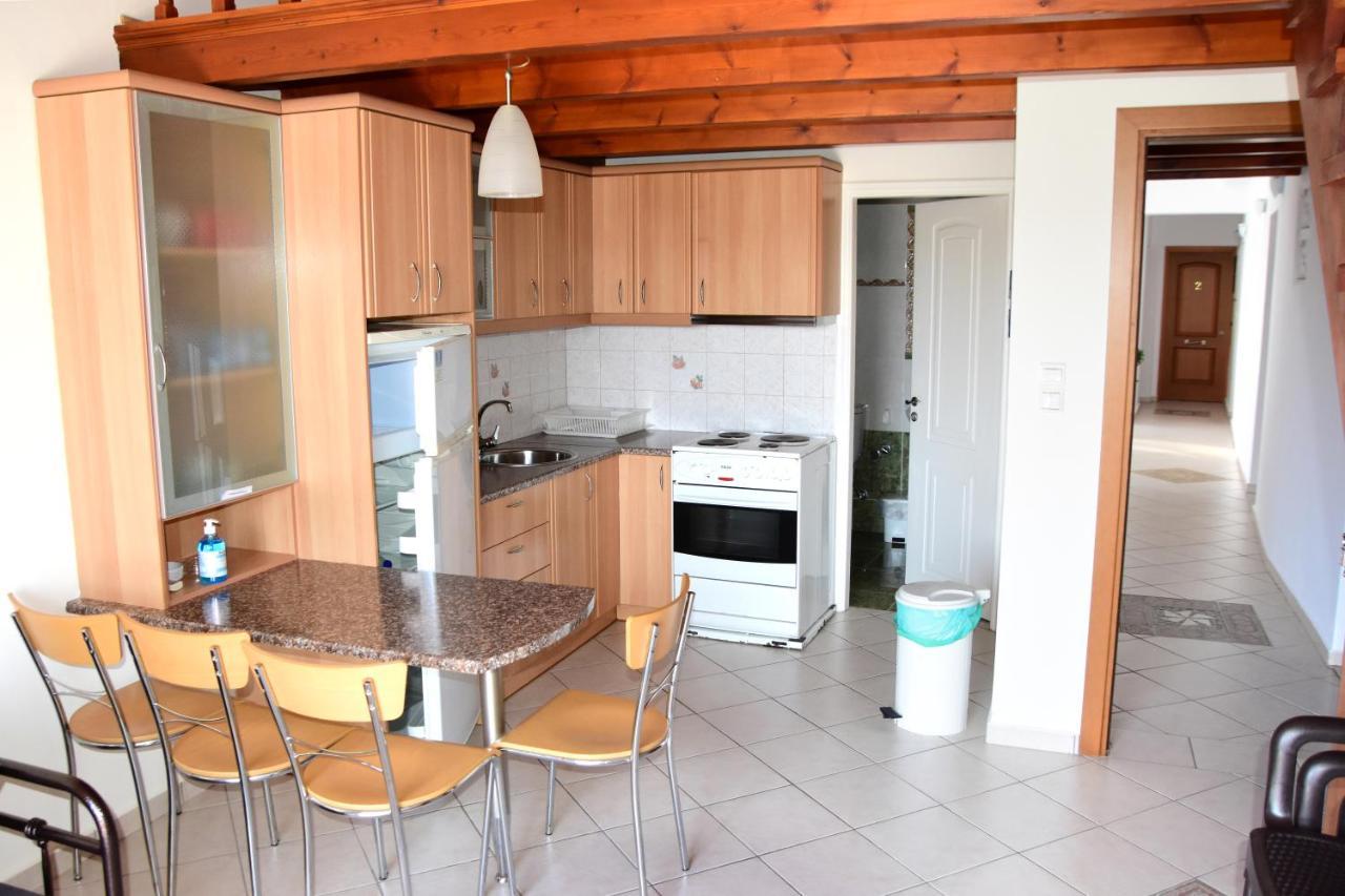 Irides Apartments Megalochori  Dış mekan fotoğraf