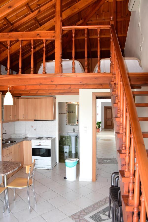Irides Apartments Megalochori  Dış mekan fotoğraf