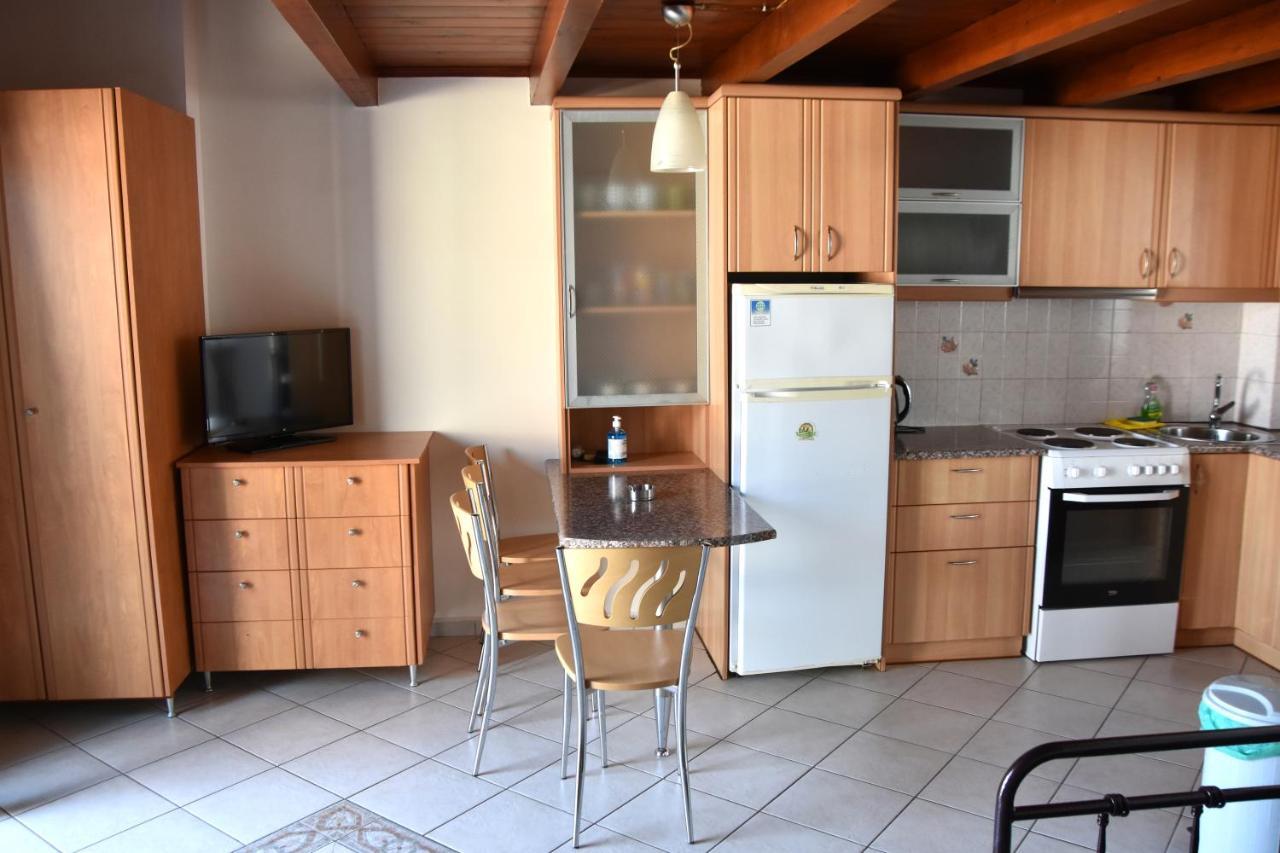 Irides Apartments Megalochori  Dış mekan fotoğraf