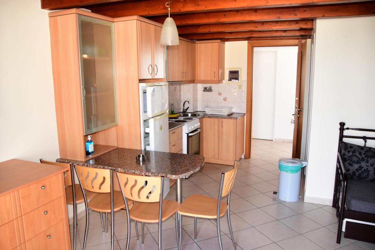 Irides Apartments Megalochori  Dış mekan fotoğraf