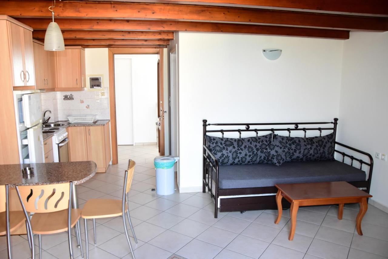 Irides Apartments Megalochori  Dış mekan fotoğraf