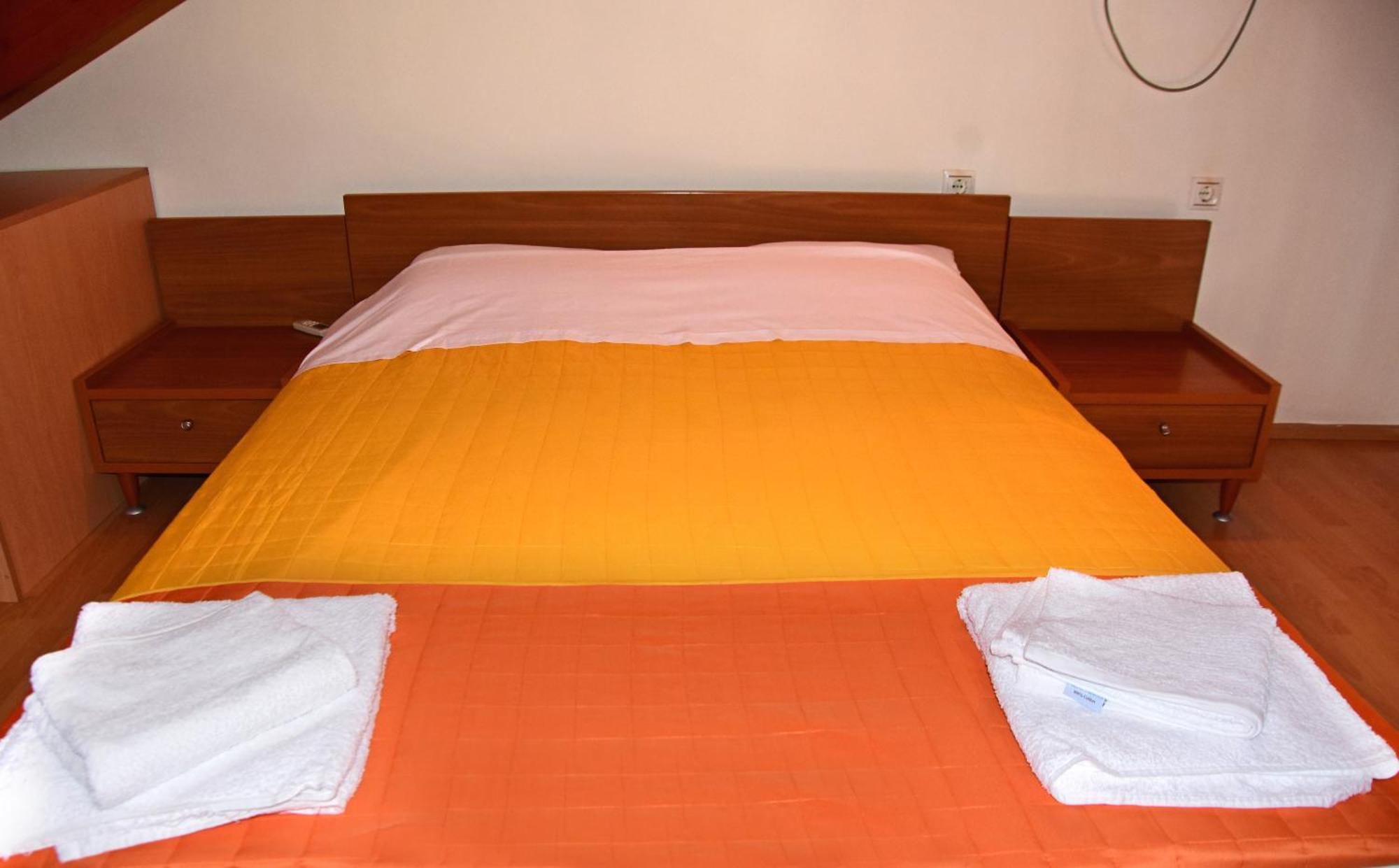 Irides Apartments Megalochori  Dış mekan fotoğraf